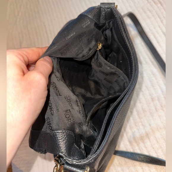 Michael Kors black purse - Picture 7 of 9